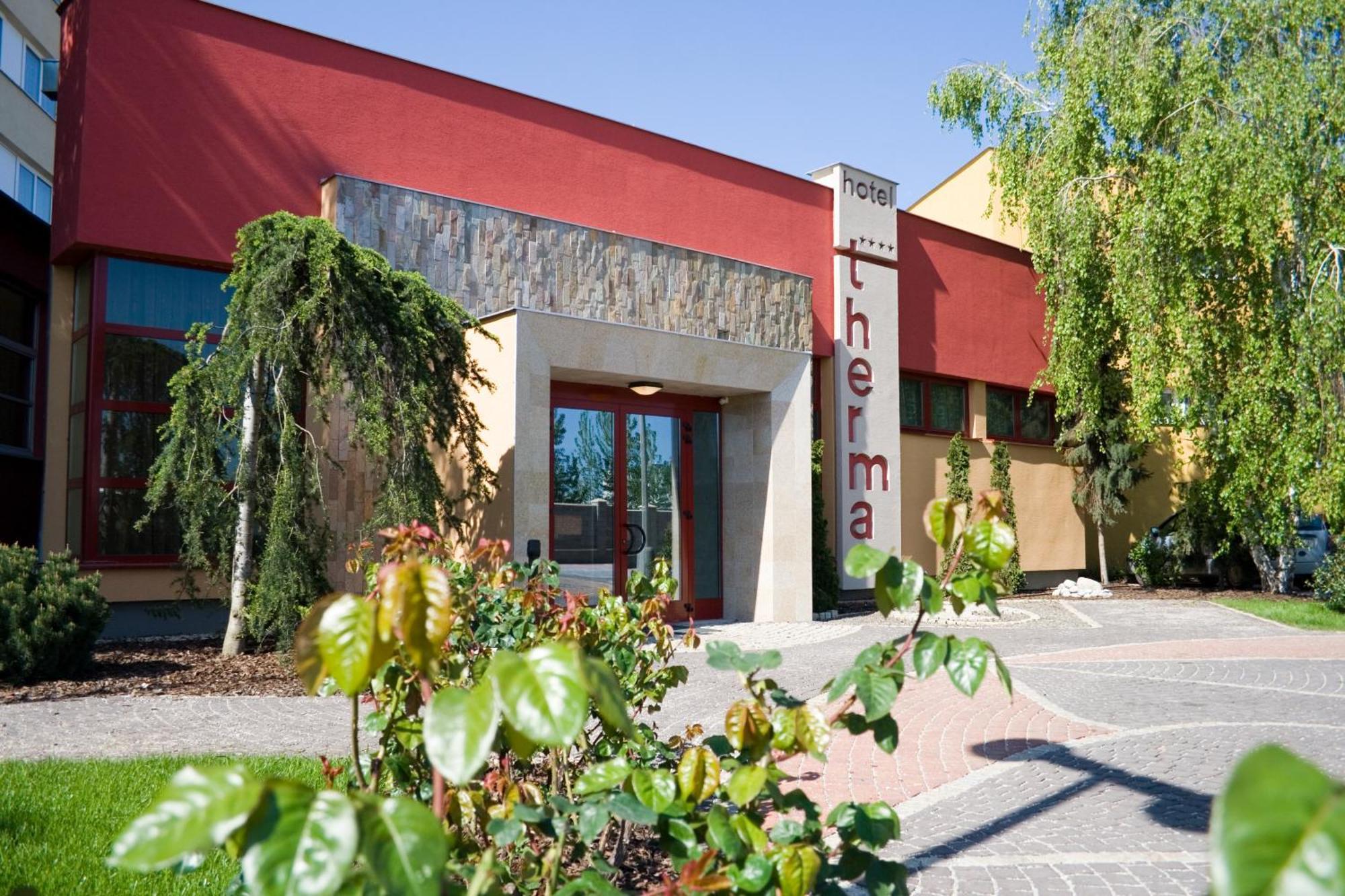 Hotel Therma Dunajska Streda Exterior photo