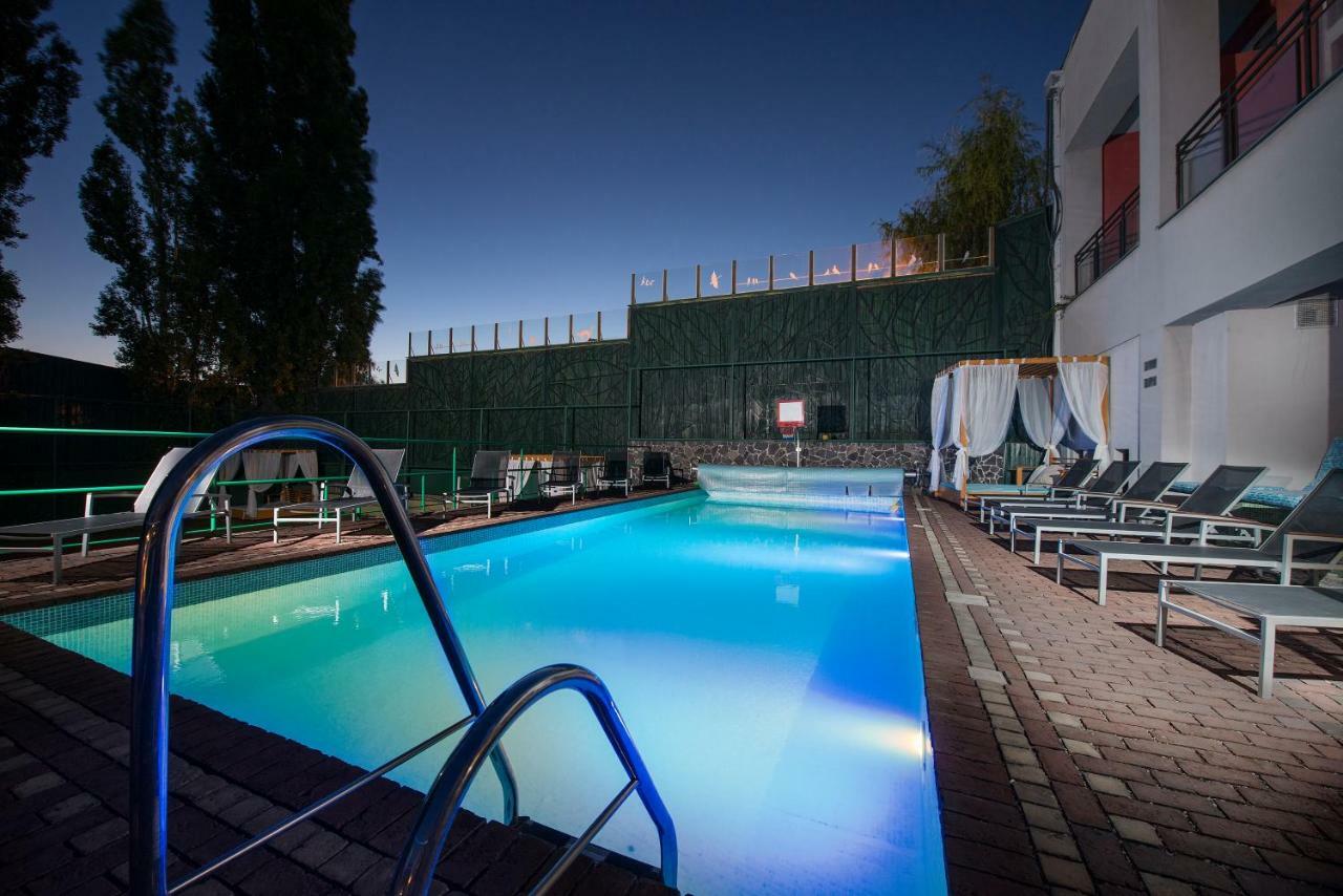 Hotel Therma Dunajska Streda Exterior photo